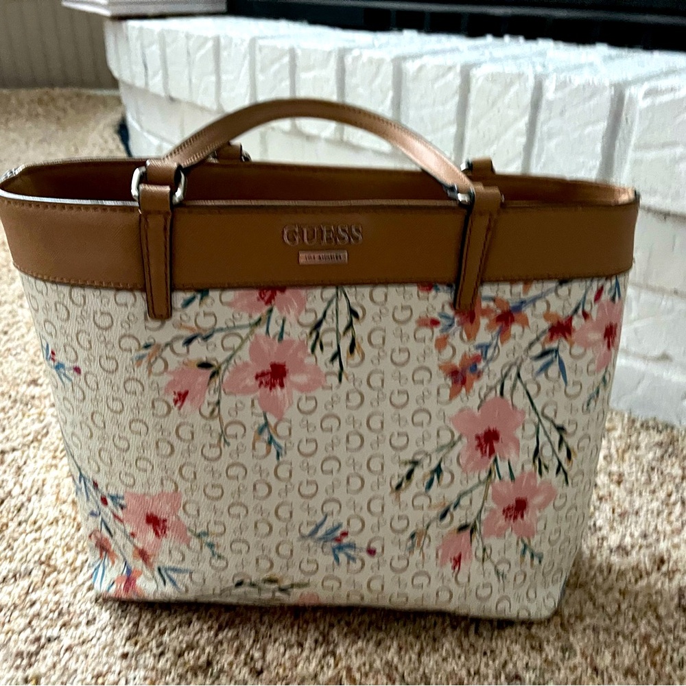 Guess Purse/Tote/Bag